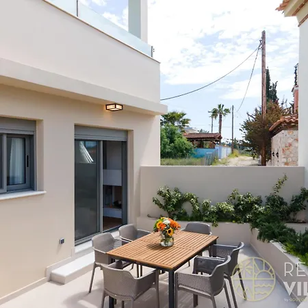 Rvg Luxury With Private Pools In 펜션 포르토헬리