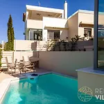 Rvg Luxury With Private Pools In Πόρτο Χέλι