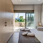 Rvg Luxury With Private Pools In Ferienhaus *