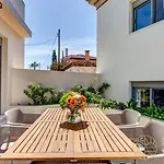 Rvg Luxury With Private Pools In Pórto Héli