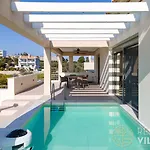 Rvg Luxury With Private Pools In Pórto Héli