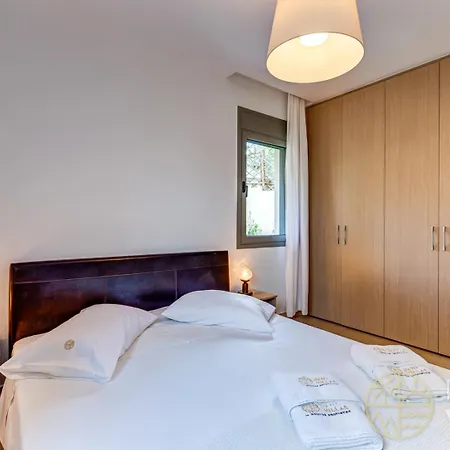 Rvg Luxury With Private Pools In Σπίτι διακοπών