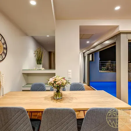 Rvg Luxury With Private Pools In *