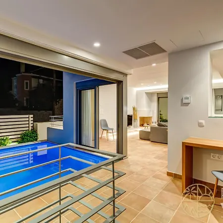 度假居 Rvg Luxury With Private Pools In *