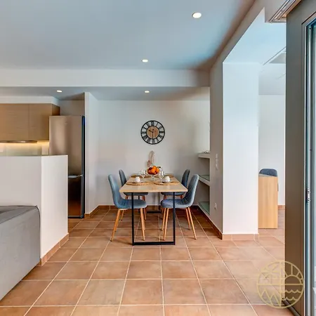 Rvg Luxury With Private Pools In Hébergement de vacances