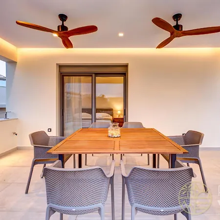 Rvg Luxury Houses With Private Pools In Porto Heli *
