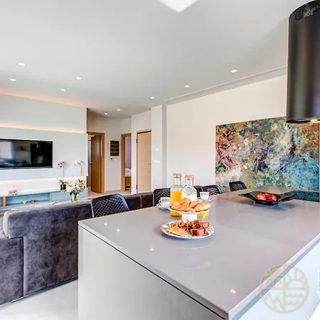 Rvg Luxury With Private Pools In Πόρτο Χέλι